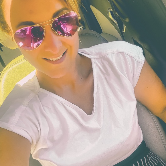 Meet your Posher, Karyn - Picture 4 of 14